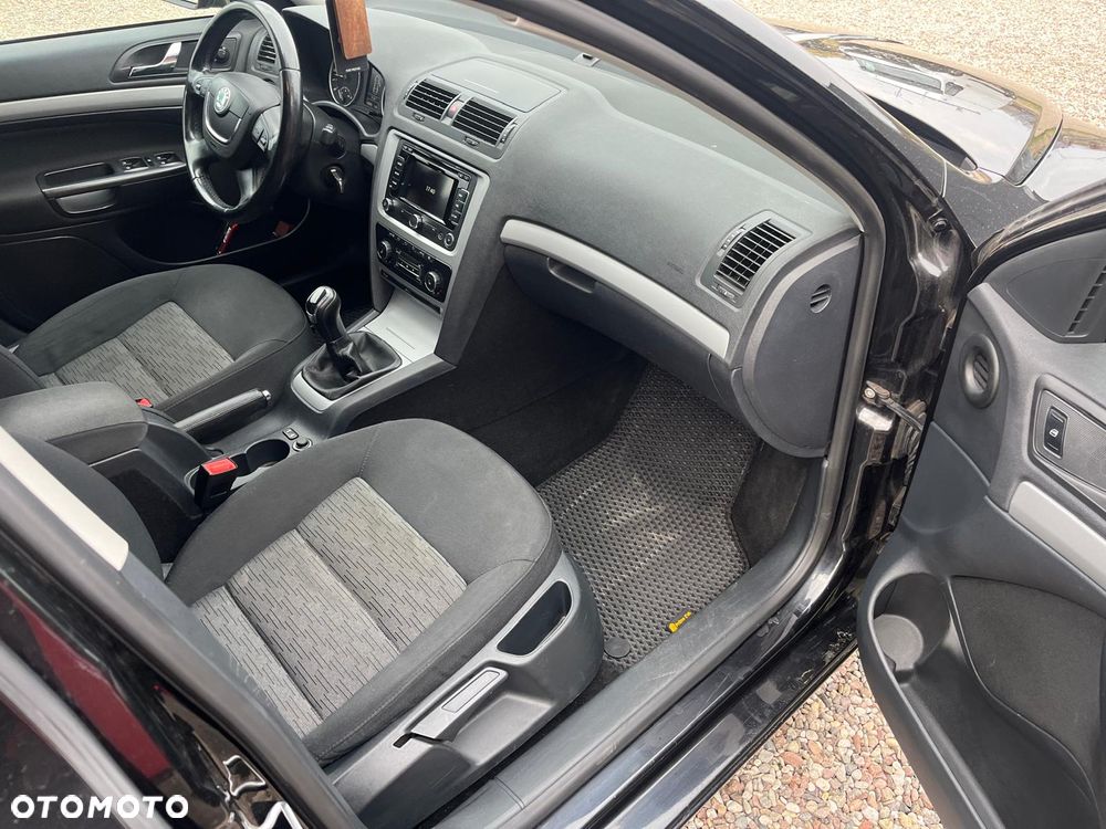 Skoda Octavia 1.6 TDI Family Plus - 9