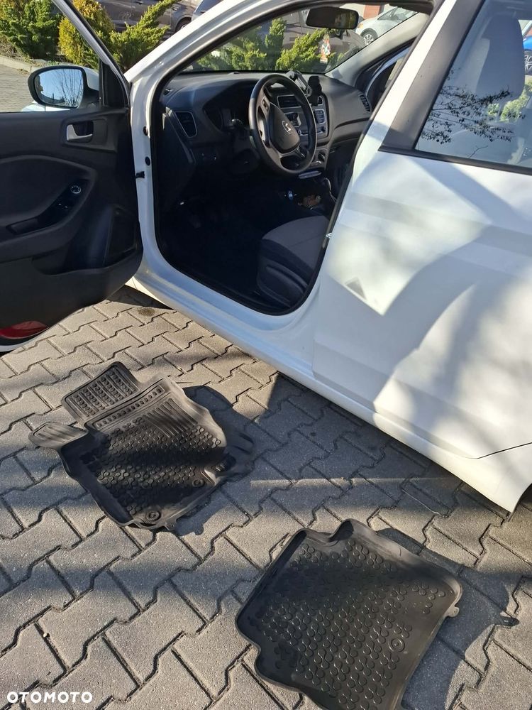 Hyundai i20 1.2 Classic Plus - 35