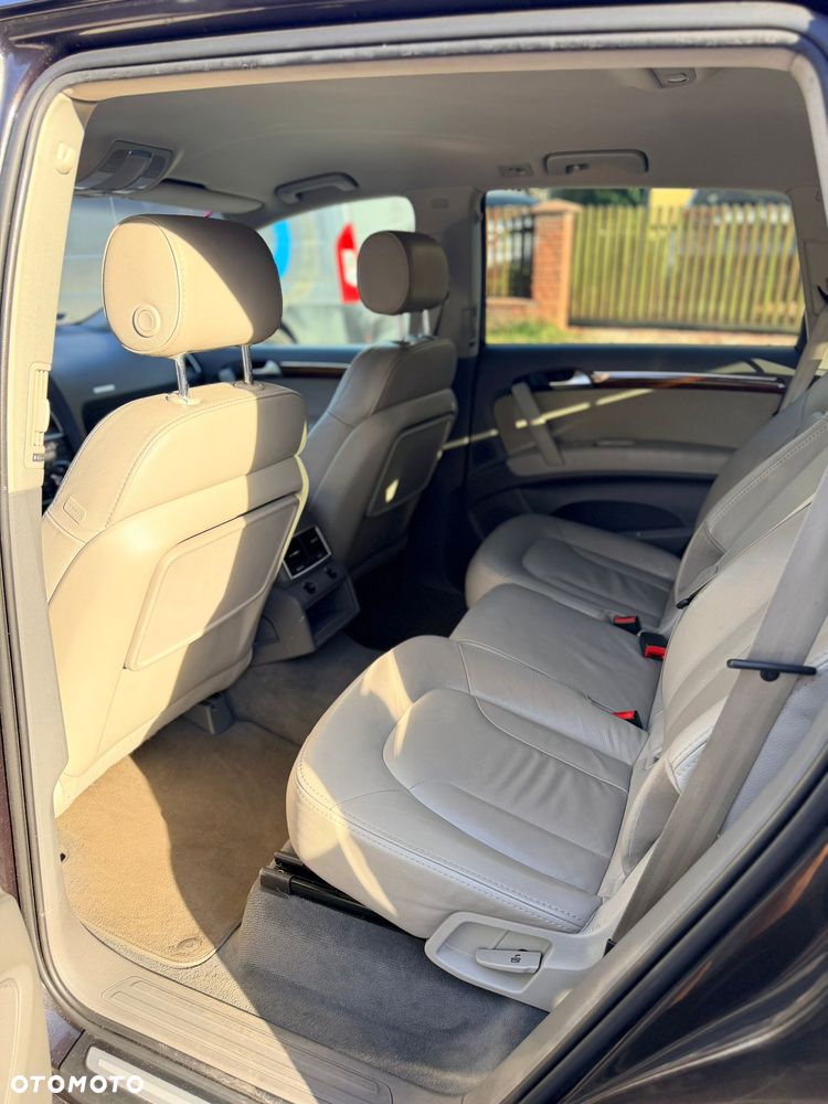 Audi Q7 - 9