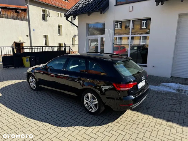 Audi A4 Avant 2.0 TDI S tronic - 11