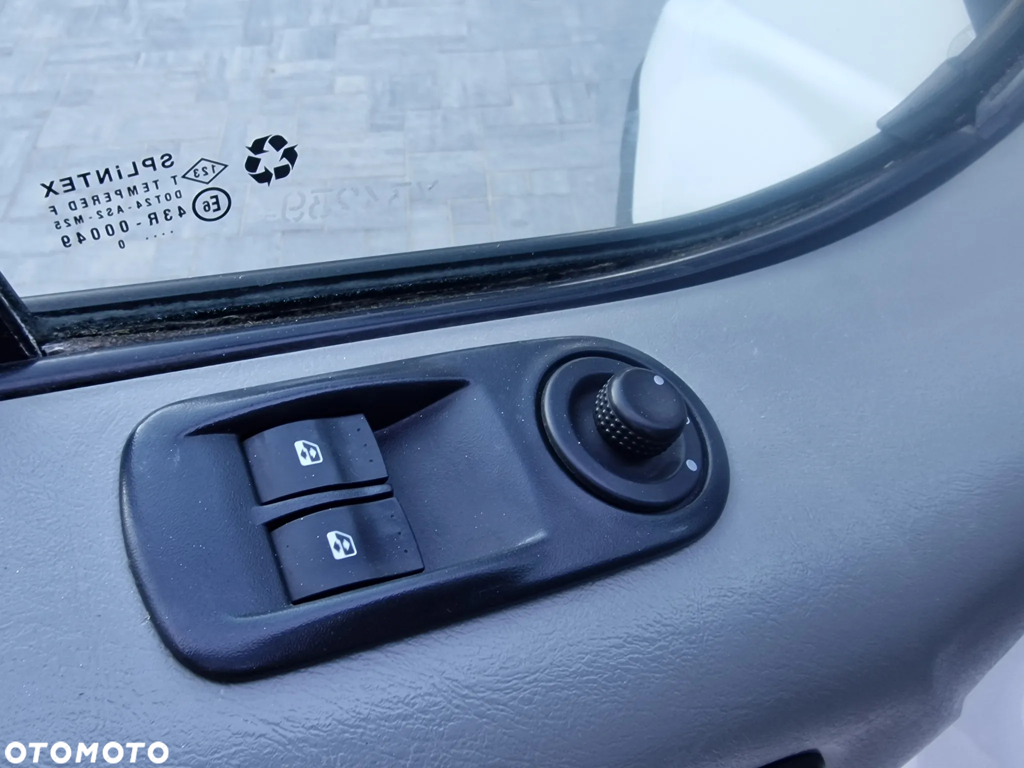 Renault Trafic - 18