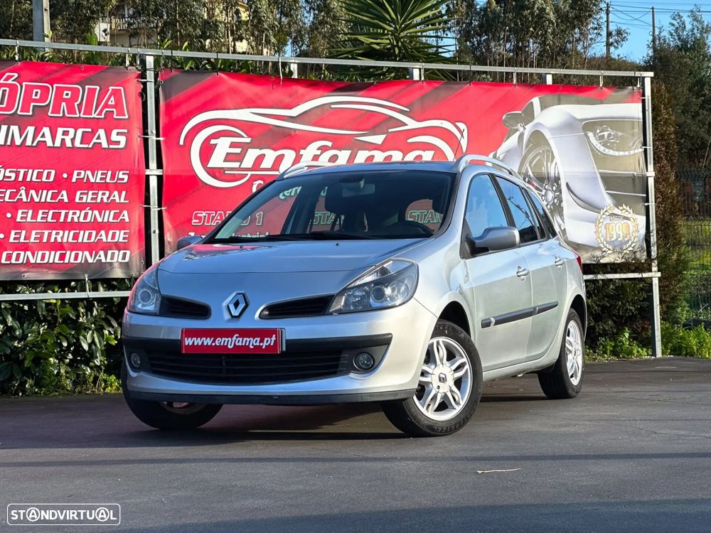 Renault Clio 1.2 16V Confort - 1