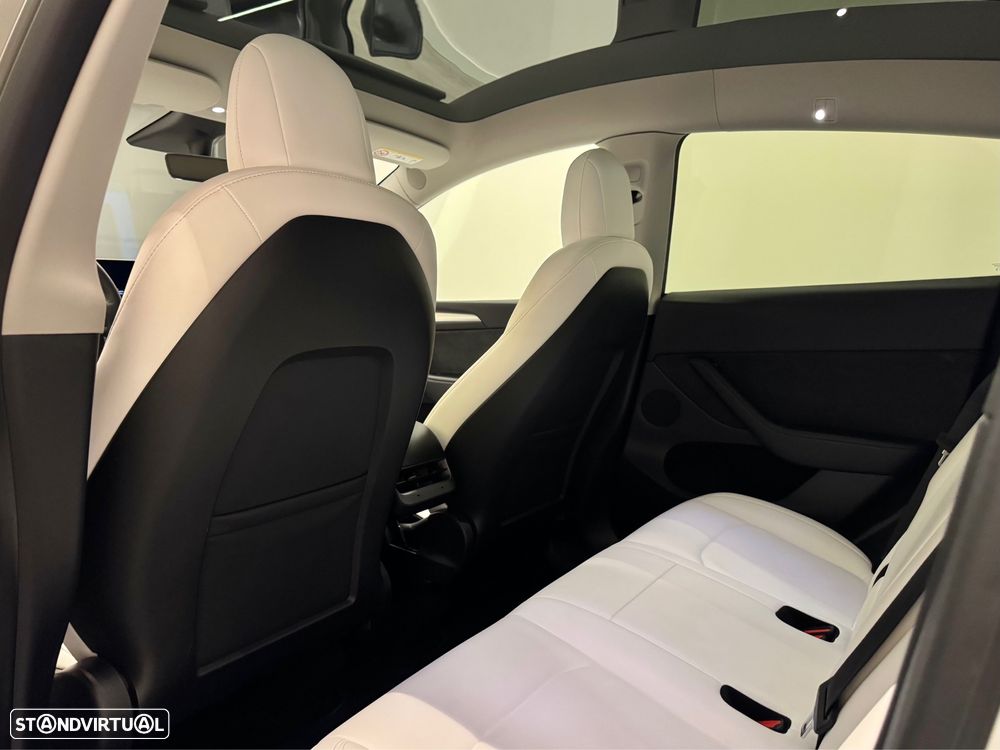 Tesla Model Y Long Range Tração Integral - 30