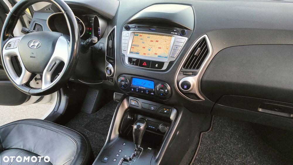 Hyundai ix35 2.0 CRDi 4WD Automatik Premium - 22