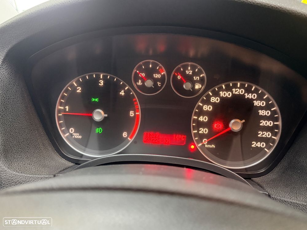 Ford Focus 1.6 TDCi Sport - 18