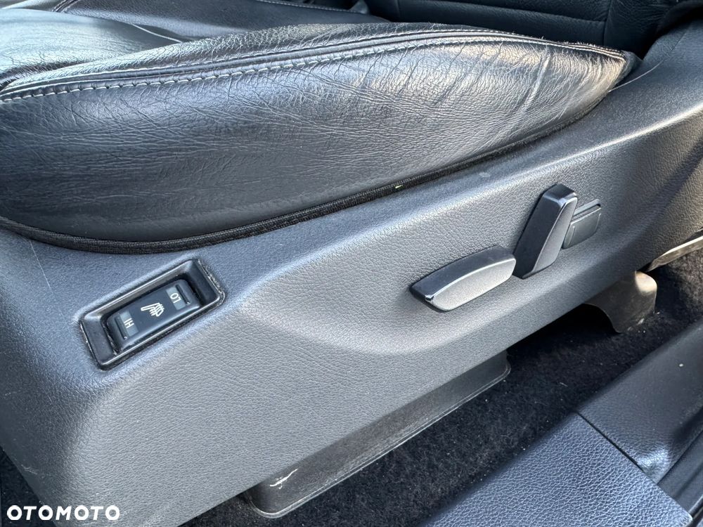 Mercedes-Benz Klasa X - 17