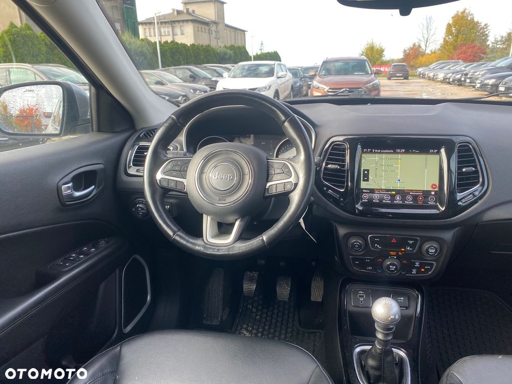 Jeep Compass 1.4 TMair Longitude FWD S&S - 29