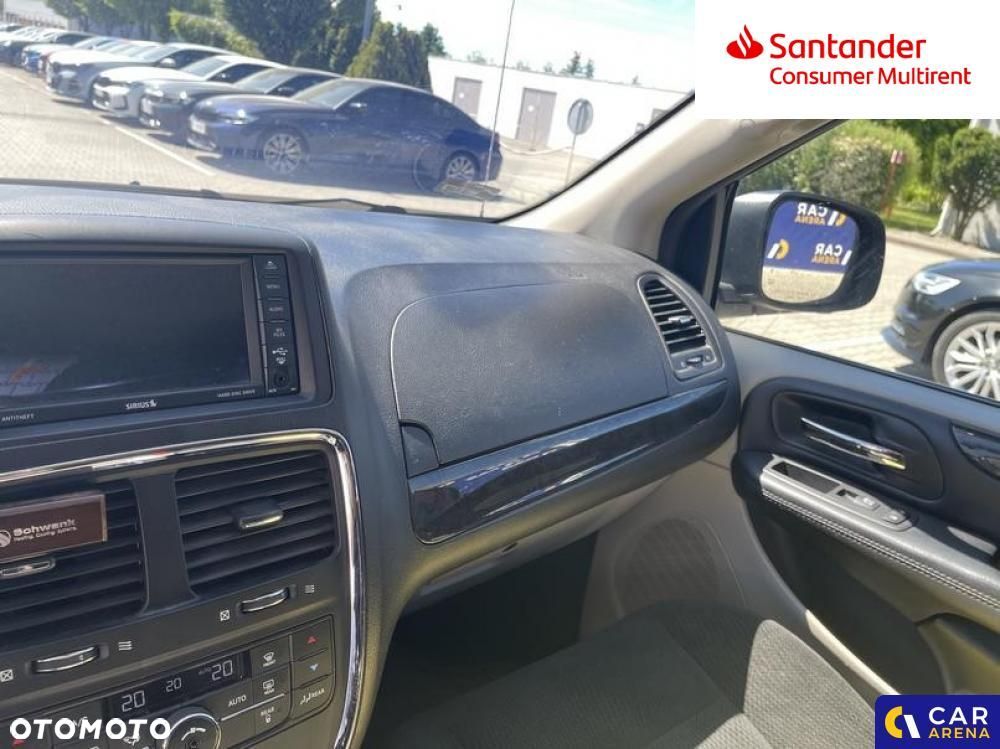 Dodge Grand Caravan - 17