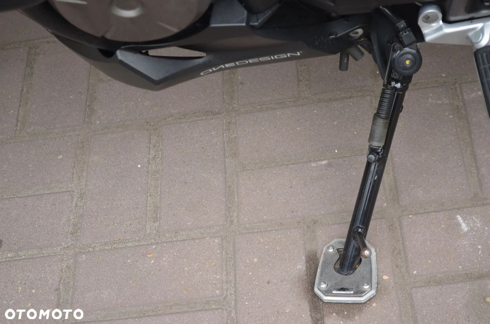 Honda VFR - 6