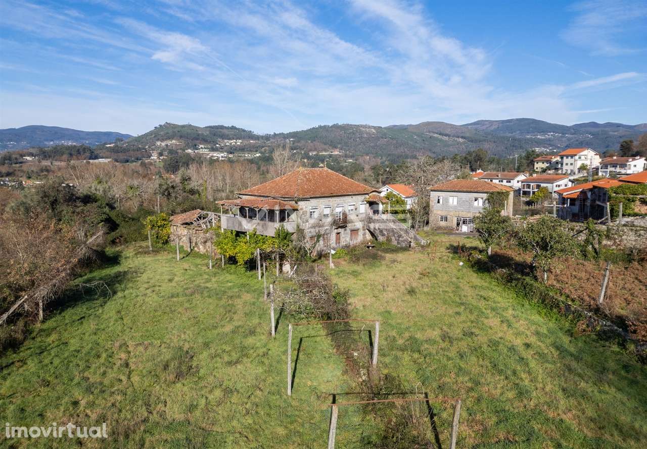 Quinta T6 Venda em Caldelas, Sequeiros e Paranhos,Amares - Grande imagem: 2/44