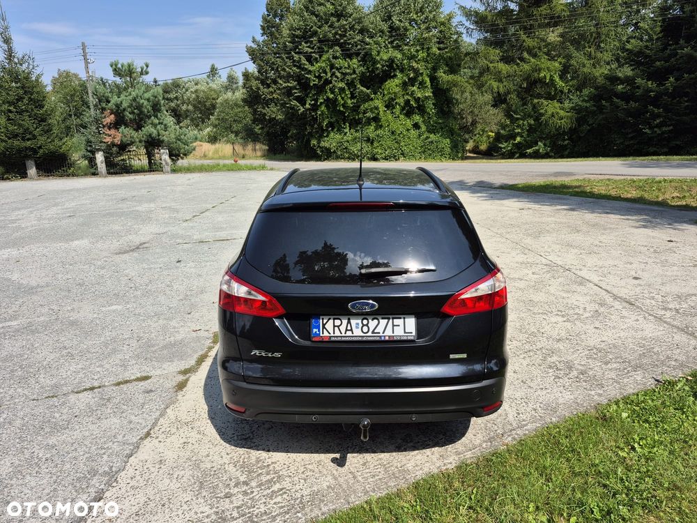 Ford Focus 1.0 EcoBoost Trend - 29