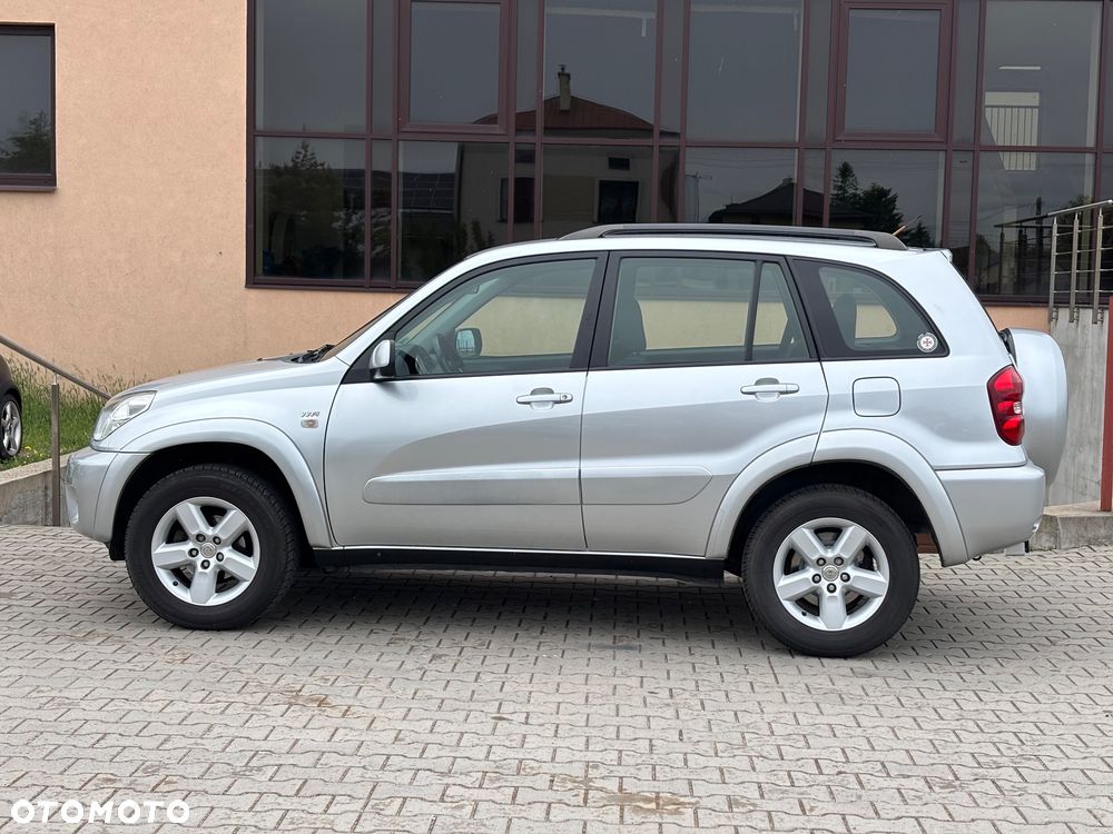 Toyota RAV4 2.0 VVT-i 4x4 - 10