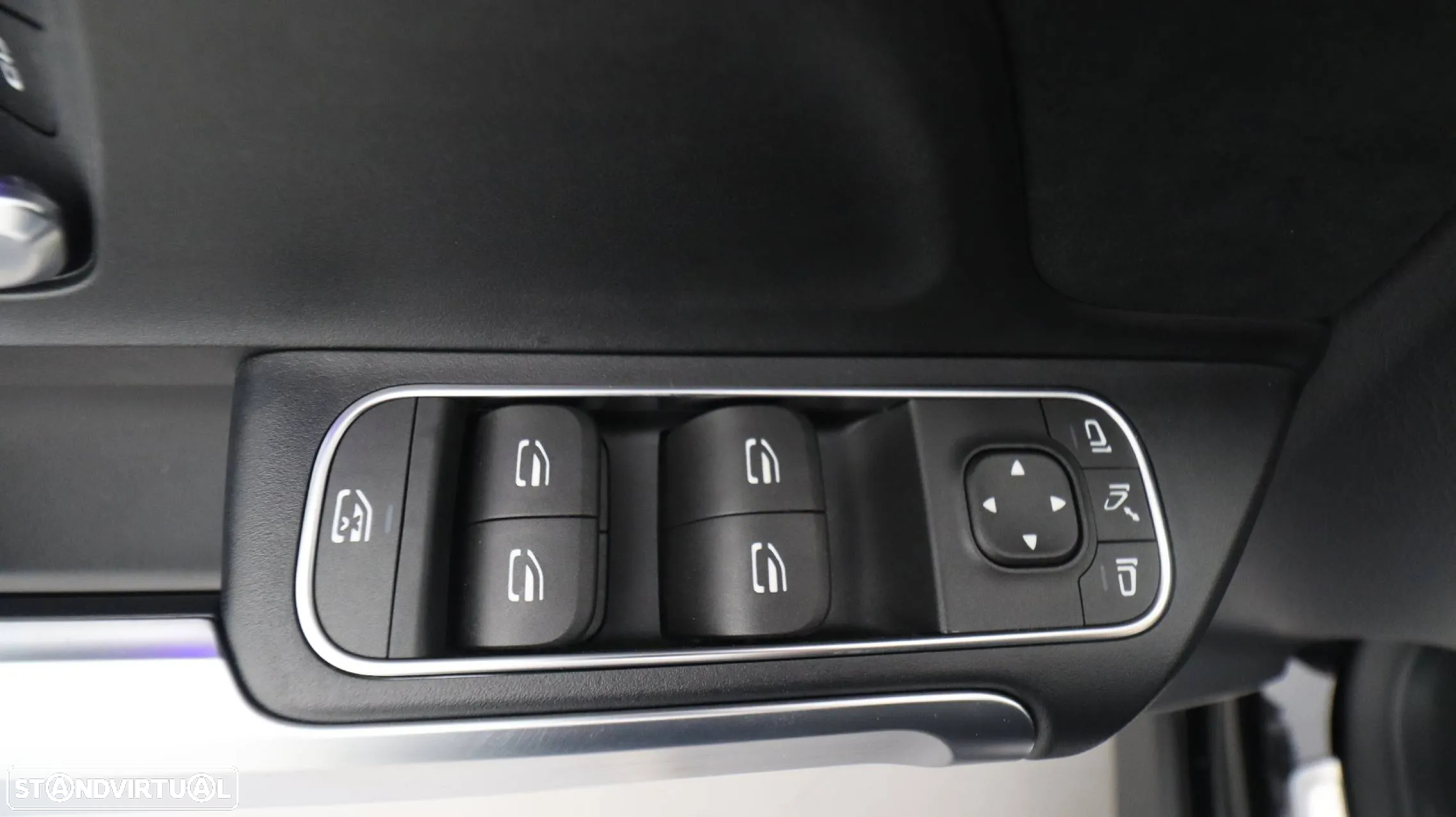 Mercedes-Benz EQB 350 4Matic AMG Line - 17