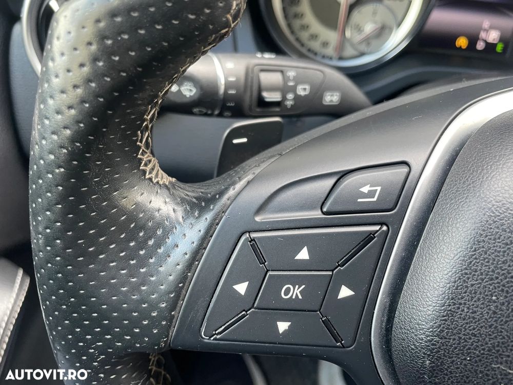 Mercedes-Benz GLA 200 d 7G-DCT Style - 18