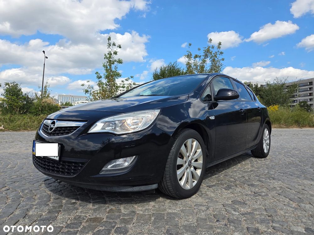 Opel Astra IV 1.7 CDTI Essentia - 2