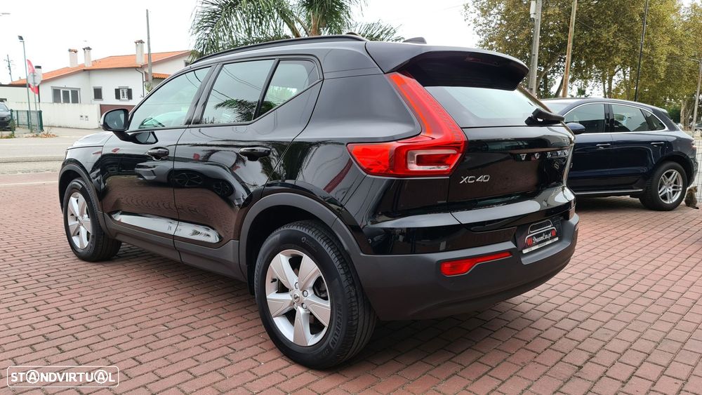 Volvo XC 40 1.5 T2 Momentum Plus - 14