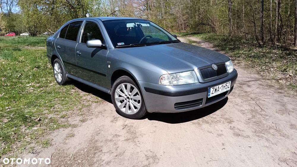 Skoda Octavia 1.6 Ambiente - 3