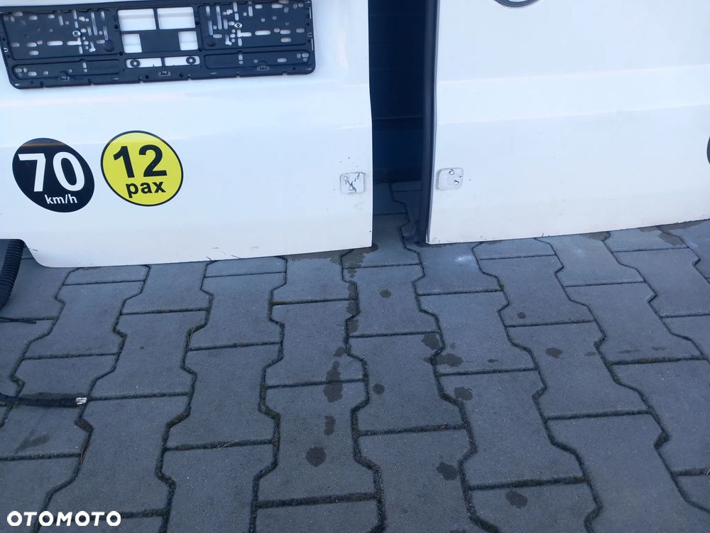 Drzwi tylne lewe prawe vw transporter t5 t5 lift idealne bez grama rdzy kompletne import Italy oryginał czesci Radom - 2