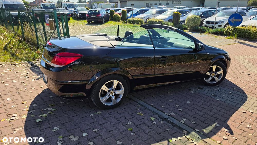 Opel Astra 1.8 Cosmo - 34