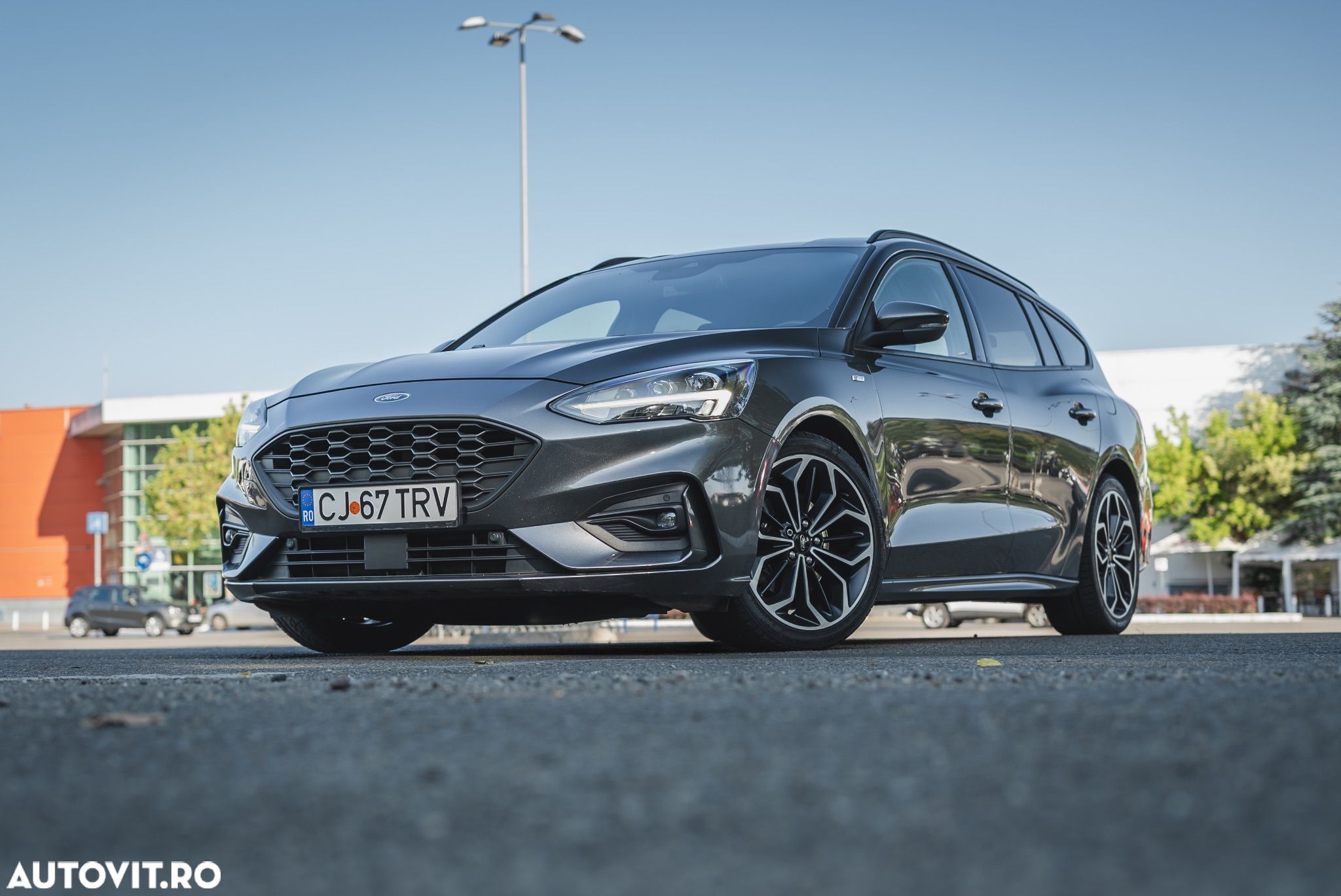 Ford Focus Turnier 1.5 EcoBlue Start-Stopp-System Aut. ST-LINE STYLE - 1
