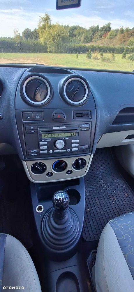 Ford Fiesta - 6