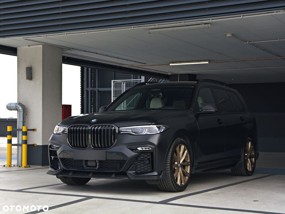 BMW X7 M50i sport - 20