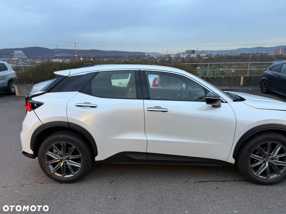 Lexus LBX AWD E-Four Relax - 7