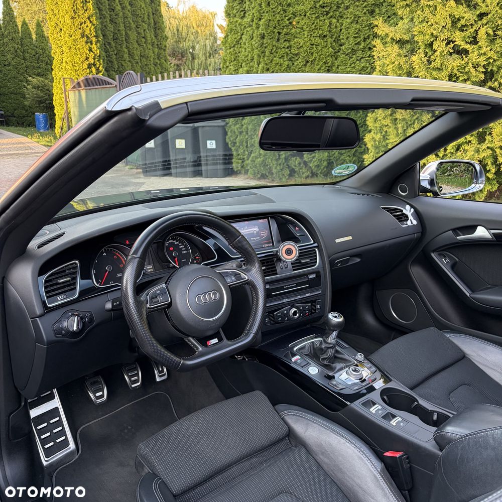 Audi A5 Cabrio 2.0 TDI DPF (clean diesel) - 12