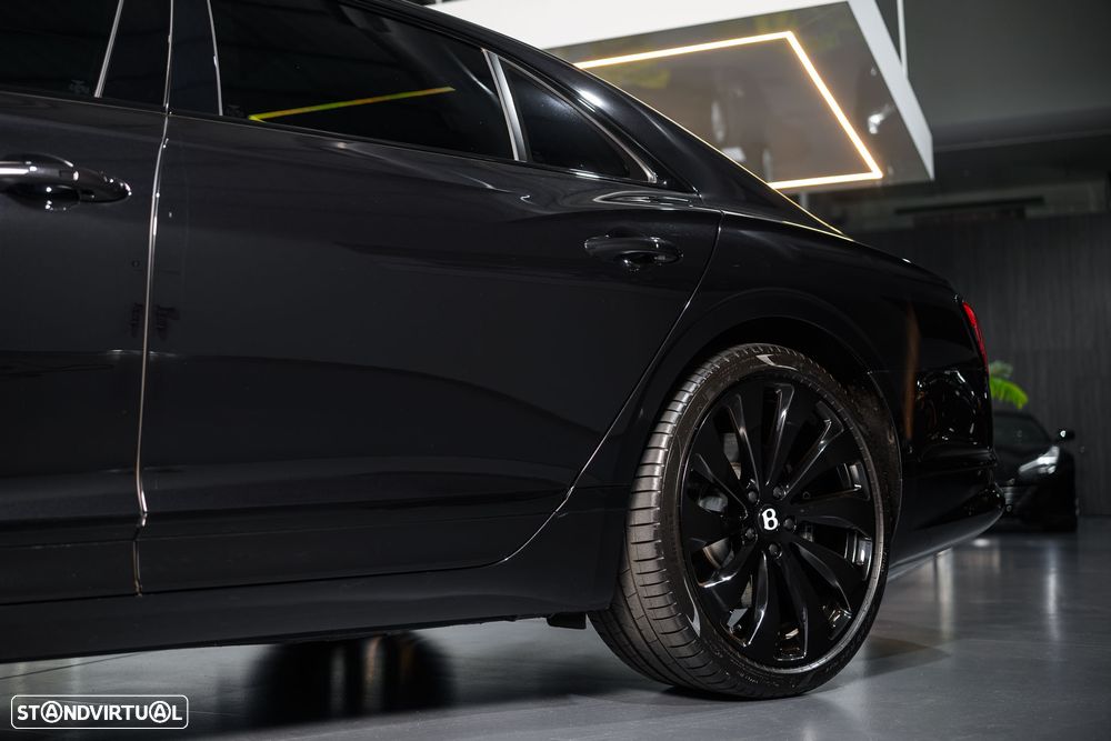 Bentley Flying Spur V8 Mulliner - 8