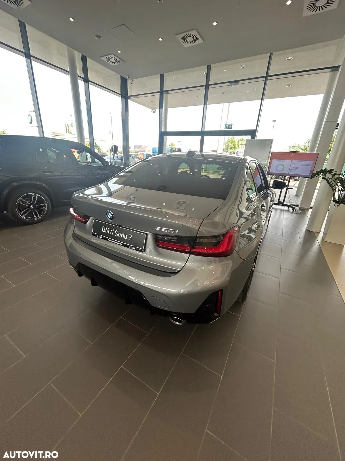 BMW Seria 3 320i AT - 3
