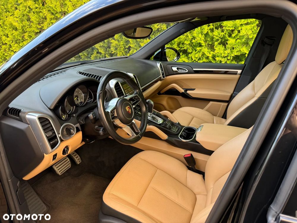 Porsche Cayenne S E-Hybrid - 20