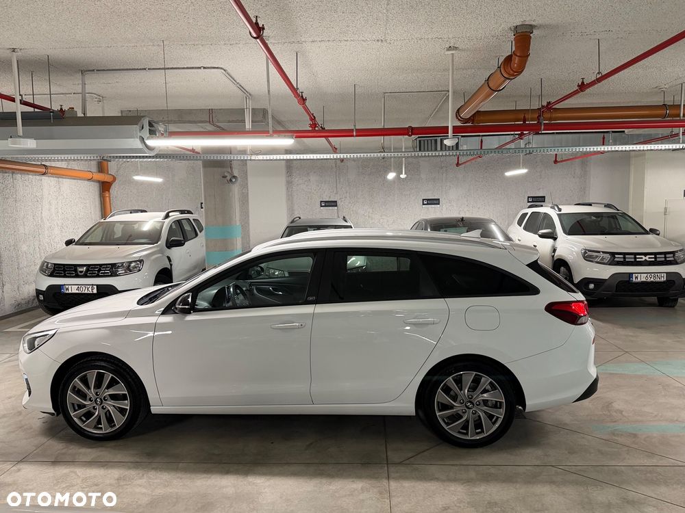 Hyundai i30 1.4 T-GDI GO Plus - 12