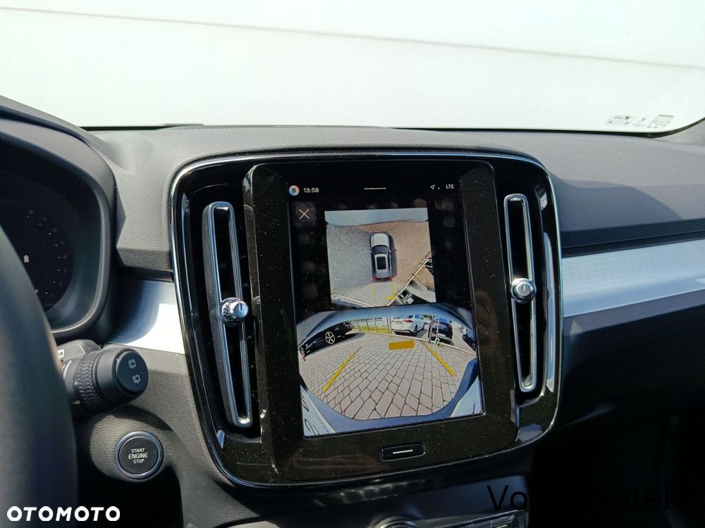Volvo XC 40 - 18