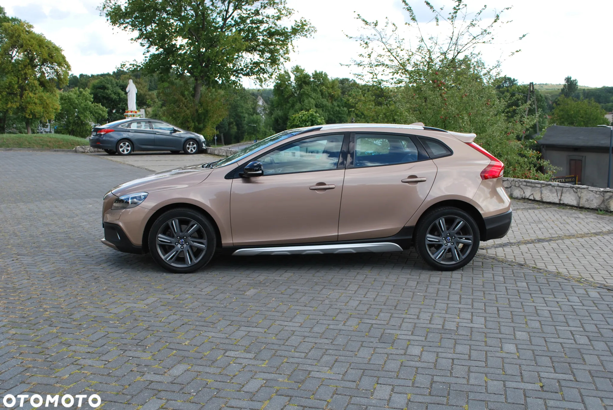 Volvo V40 Cross Country D4 Summum - 4
