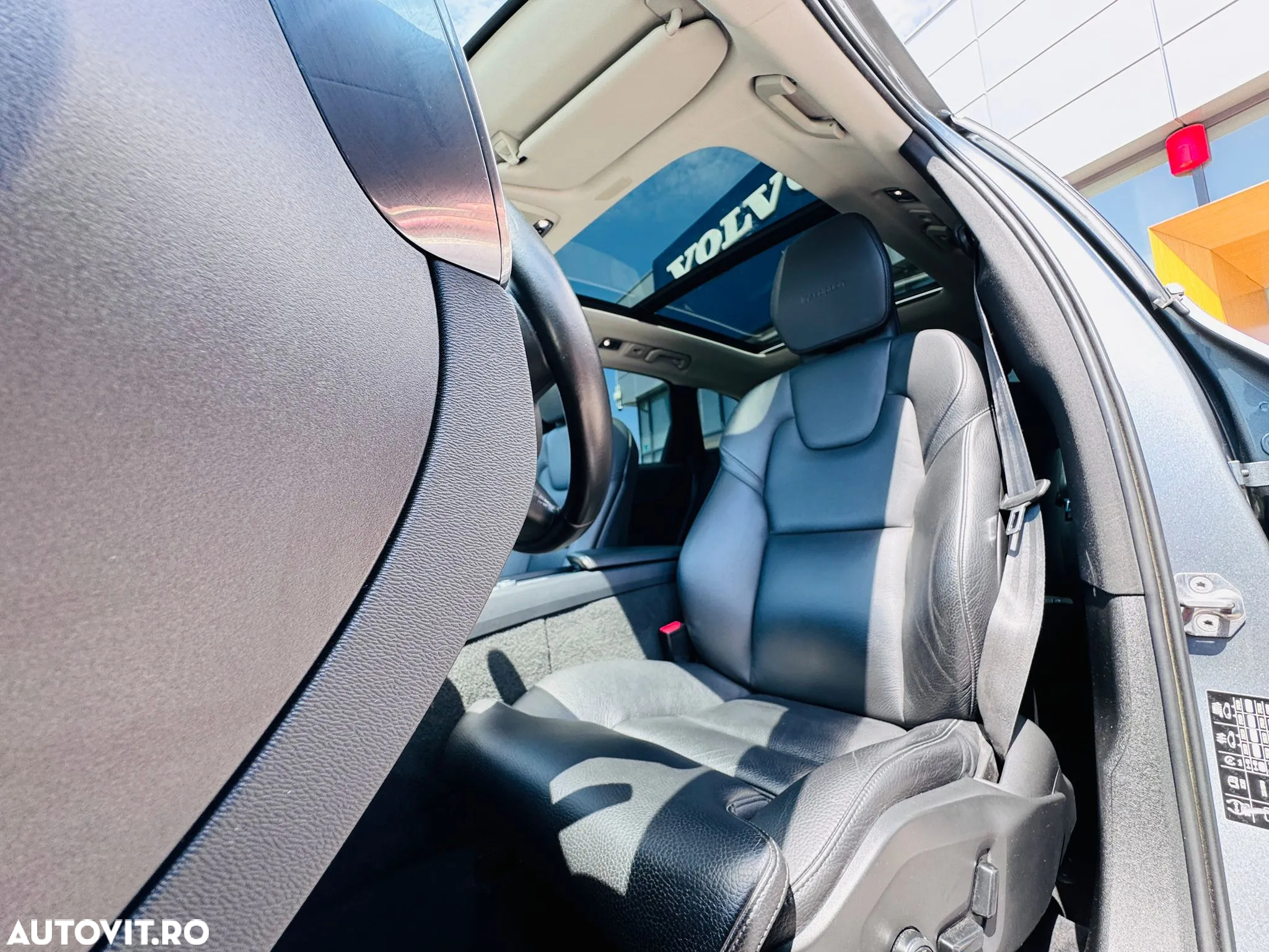 Volvo XC 60 D4 AWD Inscription - 7