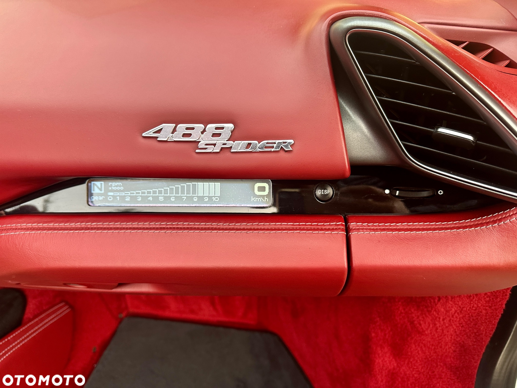 Ferrari 488 - 29