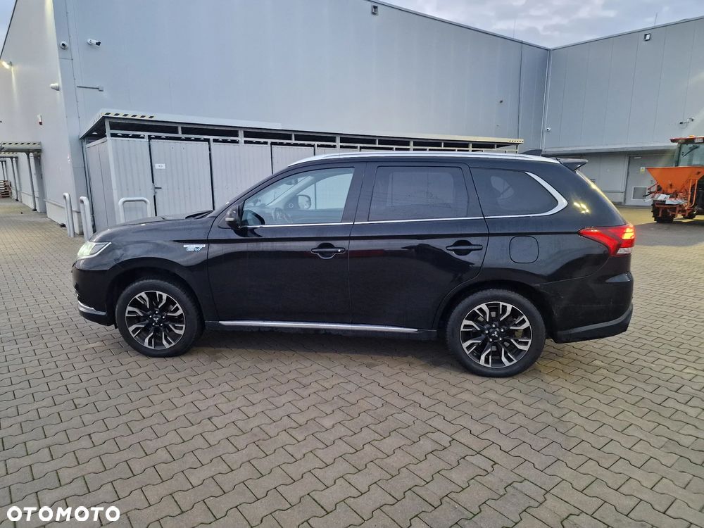 Mitsubishi Outlander 2.0 Intense + NAVI 2WD EU5 CVT - 34