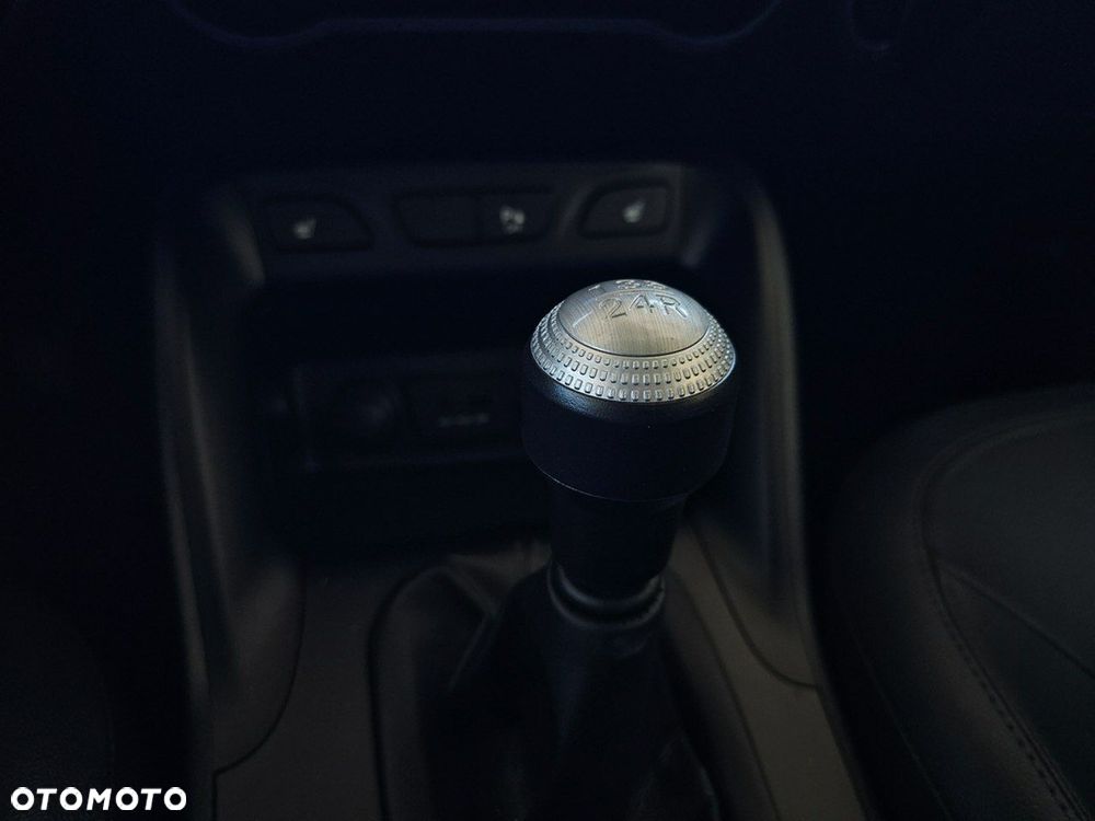 Hyundai ix35 2.0 2WD Style - 18