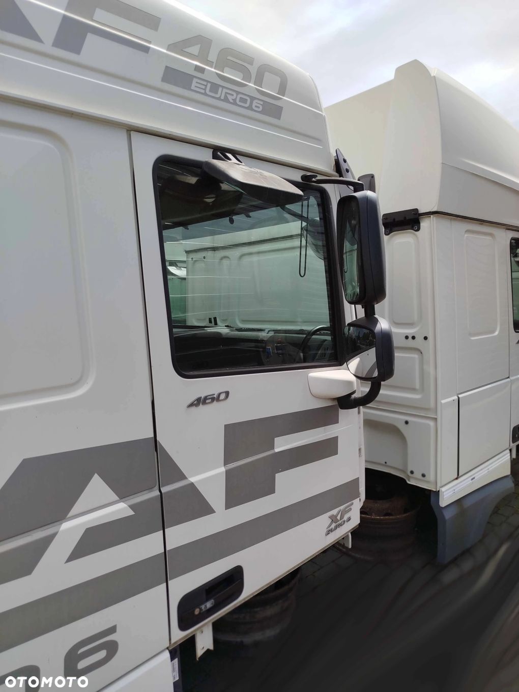 DRZWI KOMPLETNE PRAWE DAF XF 106 - 1