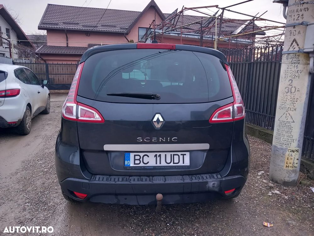 Renault Scenic 2.0 16V 140 CVT Bose Edition - 33