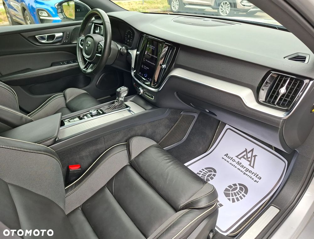 Volvo V60 D3 Geartronic RDesign - 30