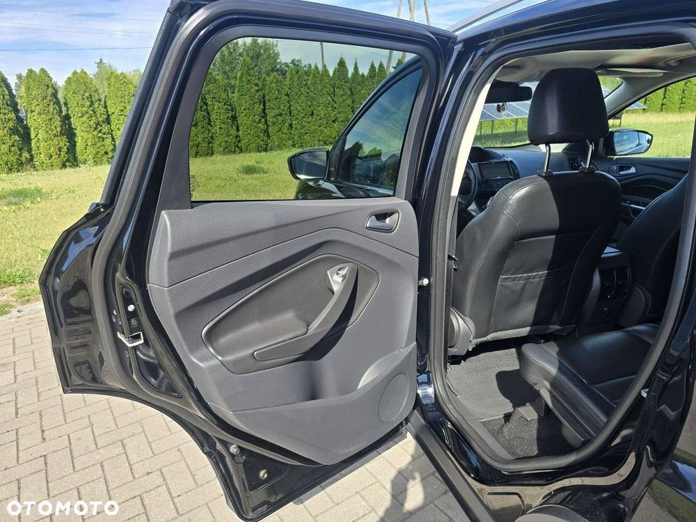 Ford Kuga - 17