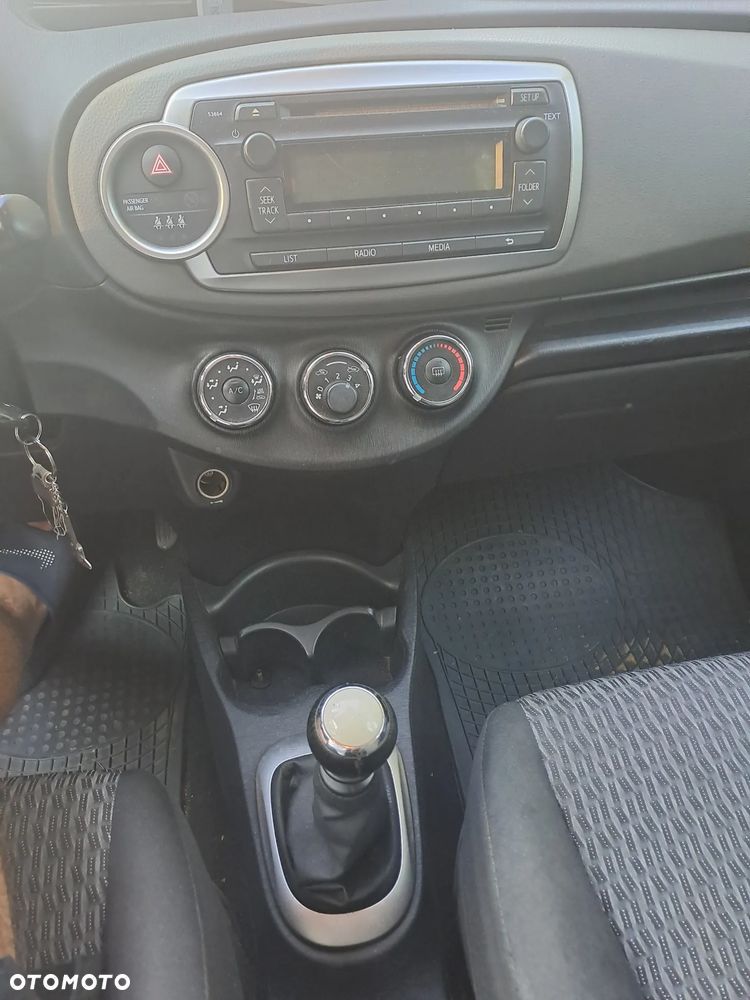 Toyota Yaris 1.4 D-4D Active - 15