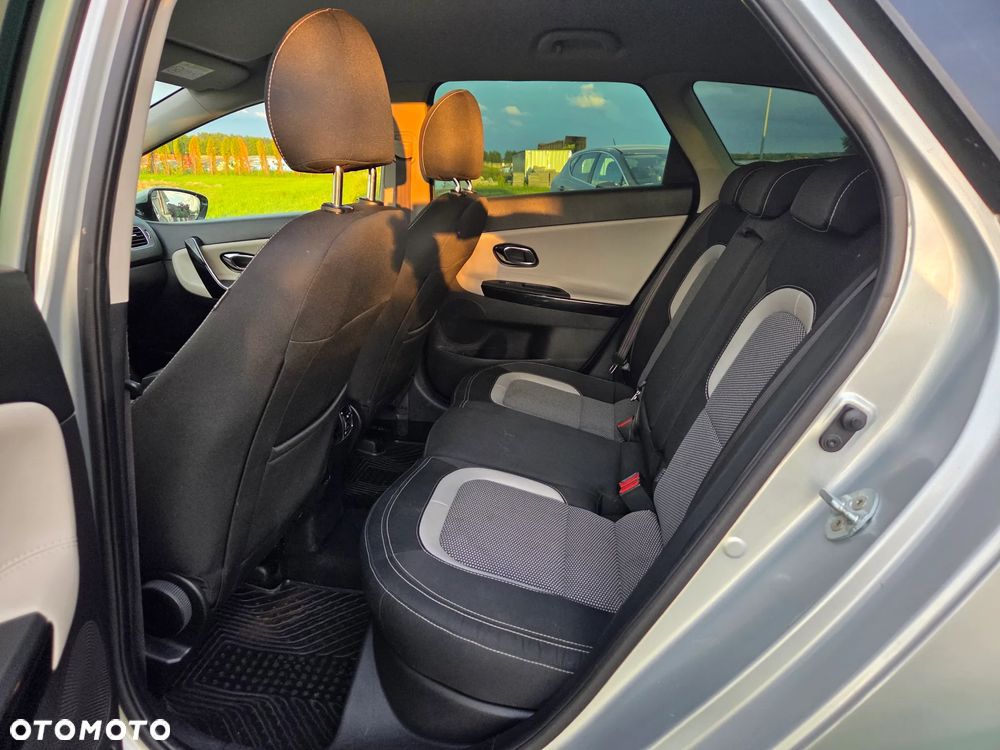 Kia Ceed 1.6 CRDi L Business Line DCT - 12
