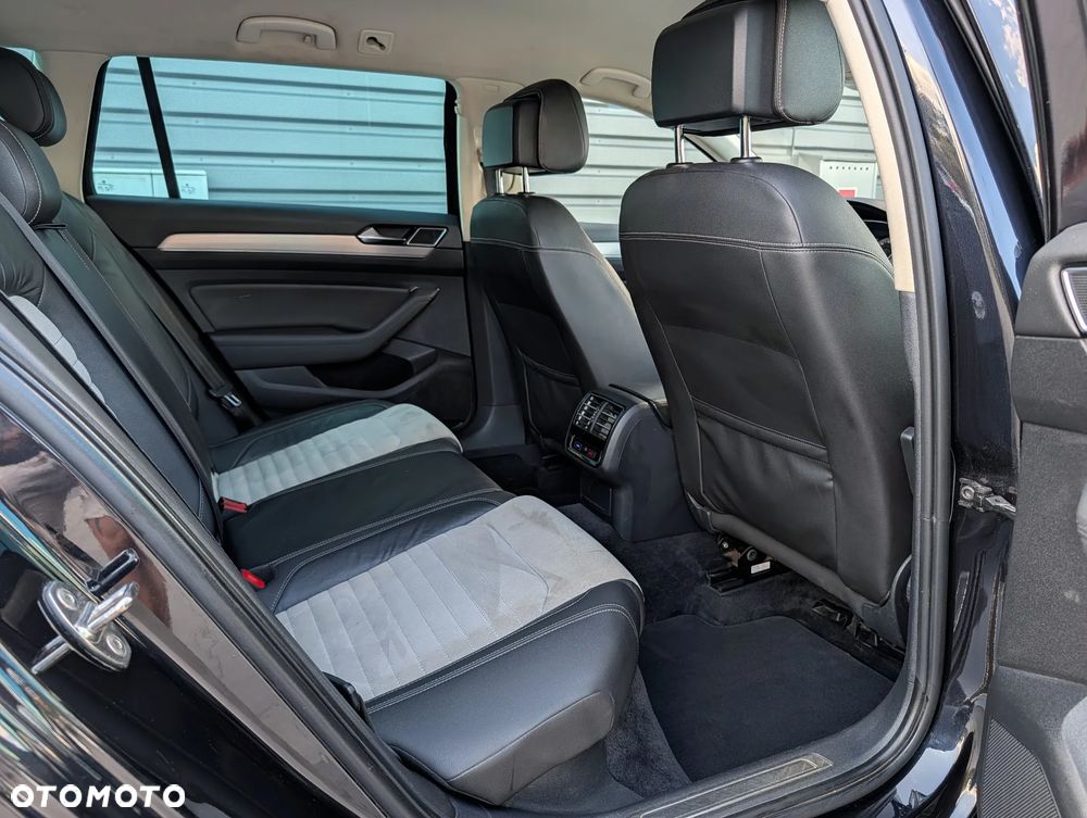Volkswagen Passat 2.0 TDI Bi-Turbo BMT 4Mot Highline DSG - 17