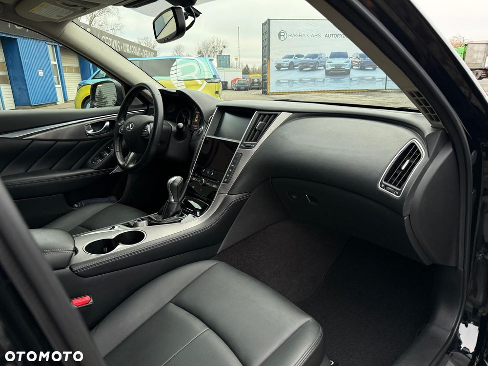 Infiniti Q50 - 26