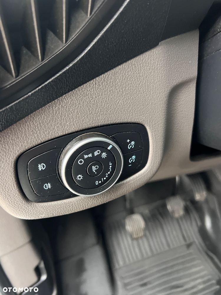 Ford Connect Sport - 23