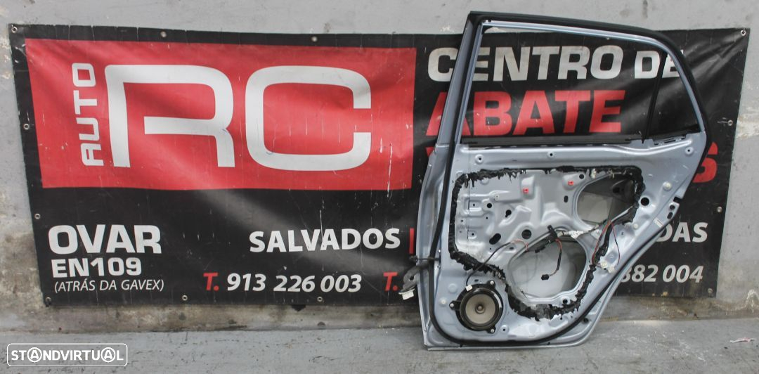 Porta de Trás do Lado Direito Toyota Corolla - 2