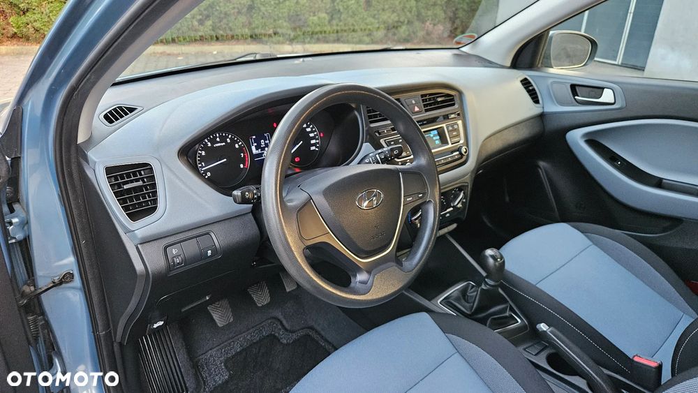 Hyundai i20 1.2 Elegant - 16