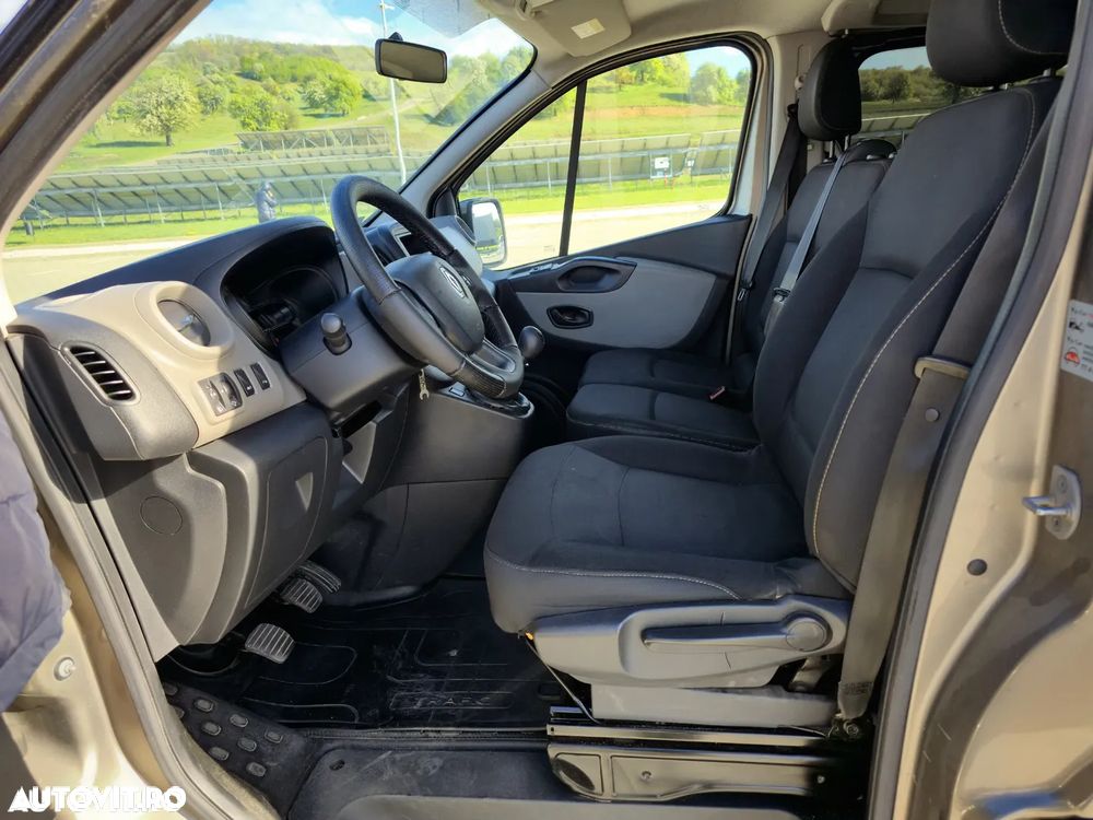 Renault Trafic - 17